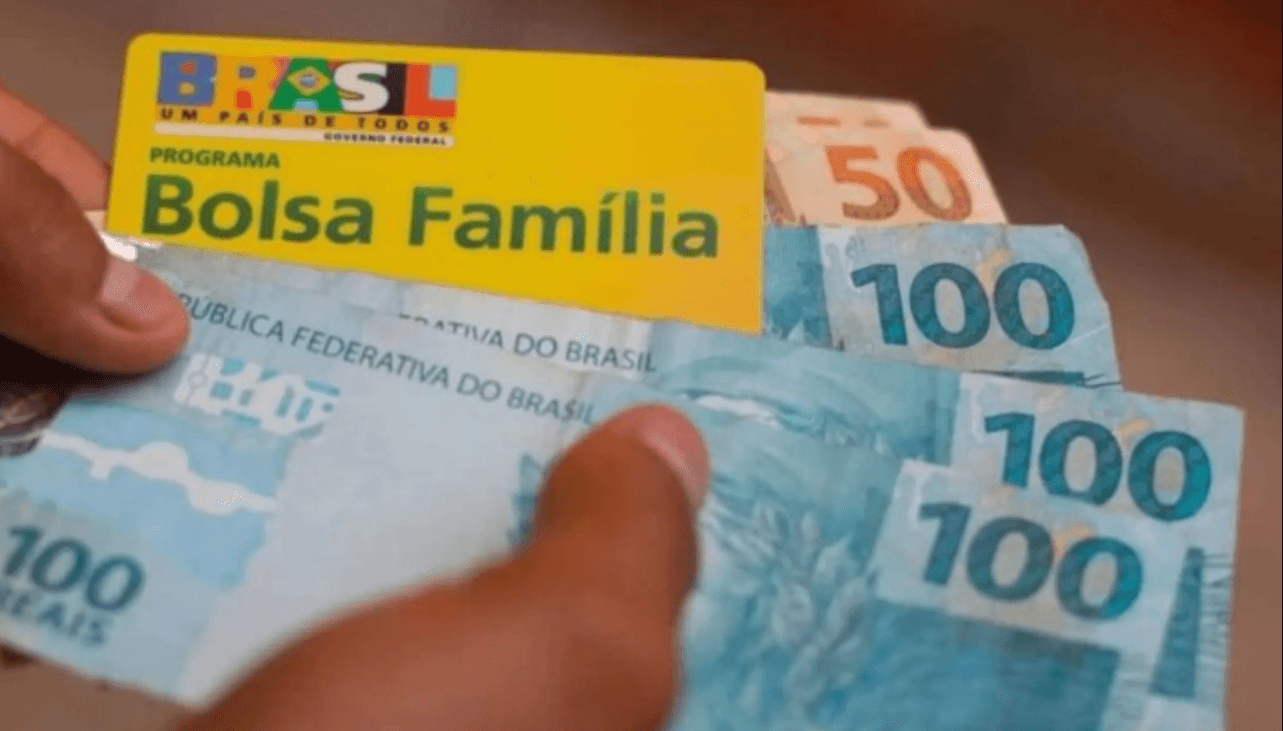 Bolsa Família AM antecipado em Abril