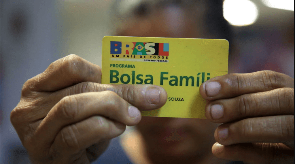 Bolsa Família PR antecipado em Abril