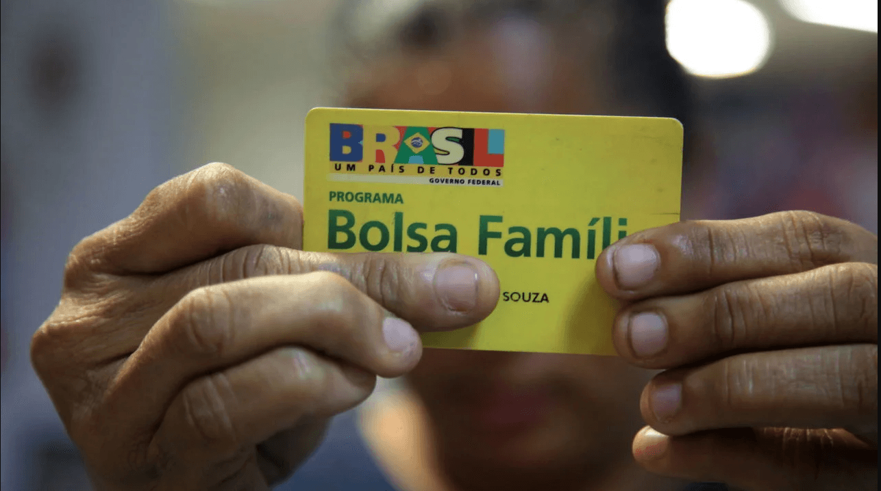 Bolsa Família PR antecipado em Abril