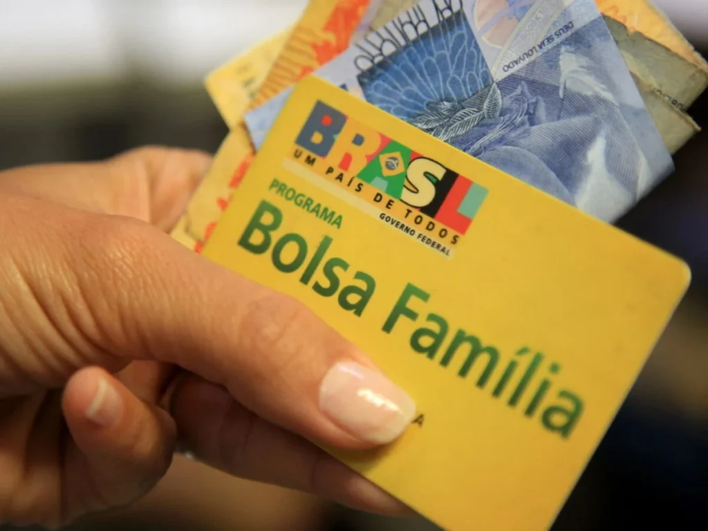 Quem Recebe Mais de R$ 1.000 no Bolsa Família de Agosto?